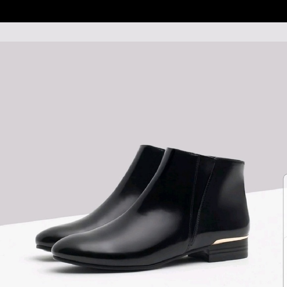 Zara black patent flat ankle booties gold accents - Picture 2 of 5